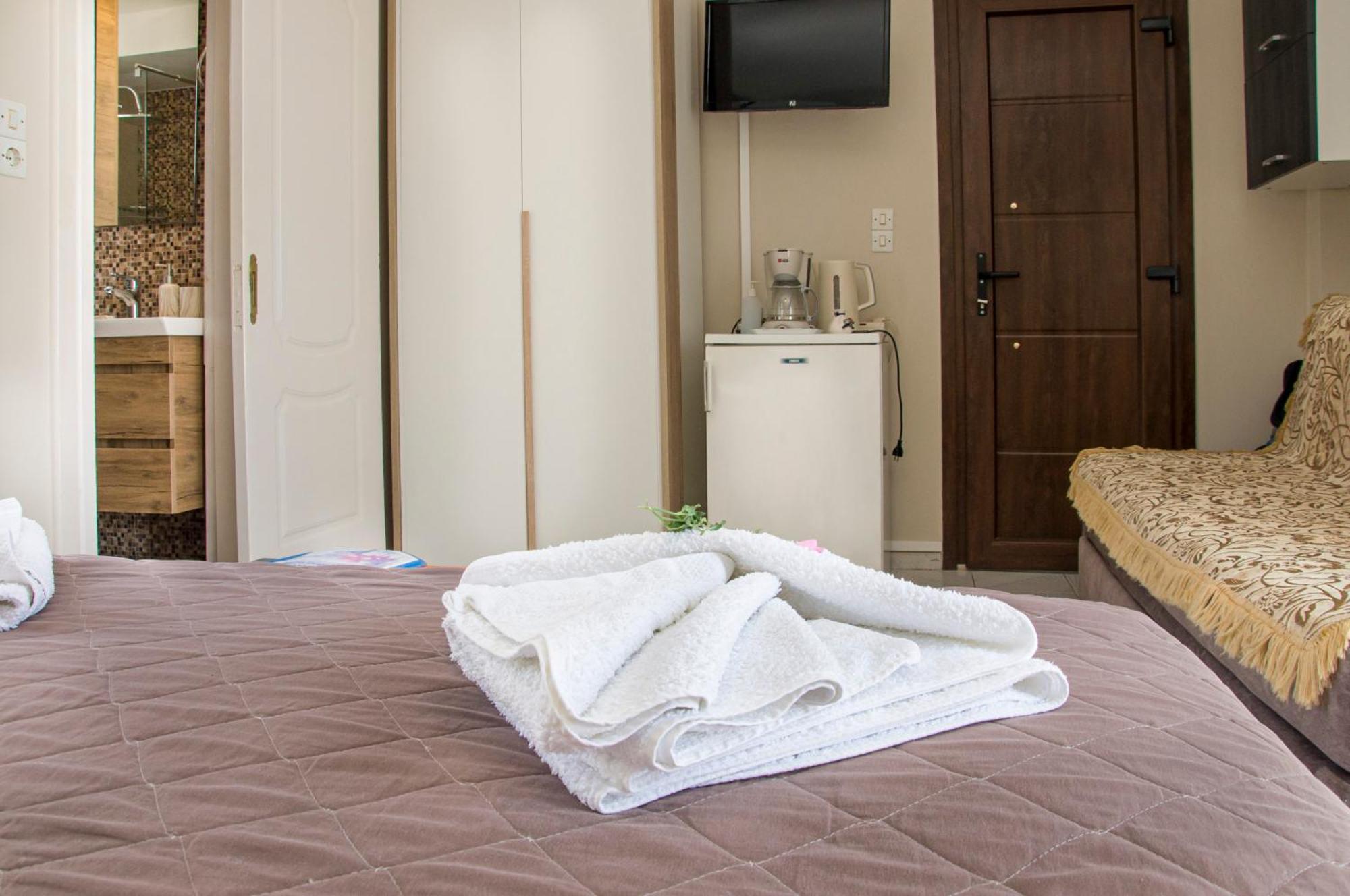 Christina Rooms 아다마스 외부 사진